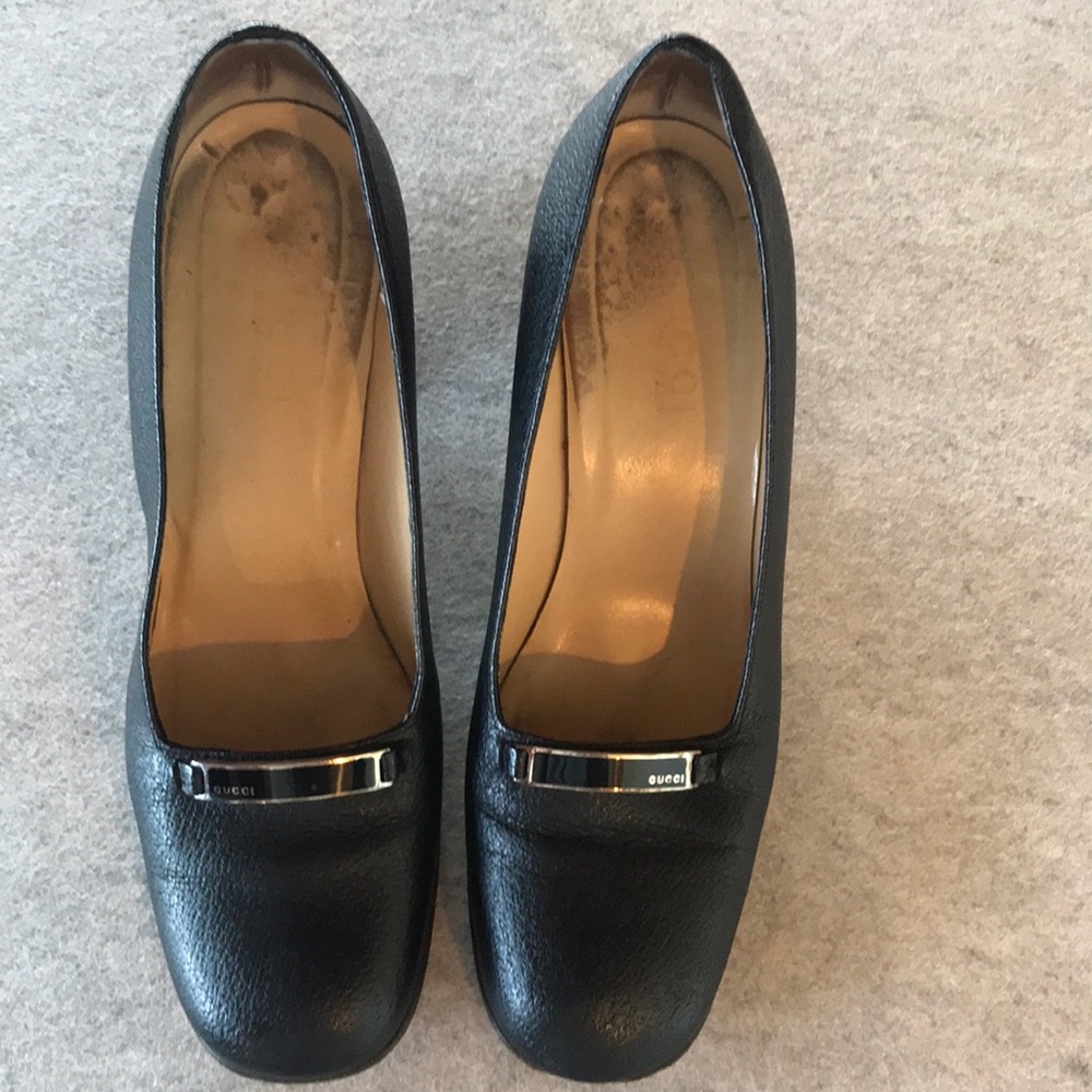Shoes - Picture 1 of 4